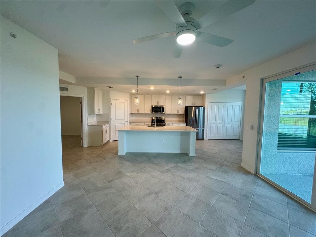18923 SCALLOP LOOP # 105, LAKEWOOD RANCH, FL 34211 — zdjęcie 3