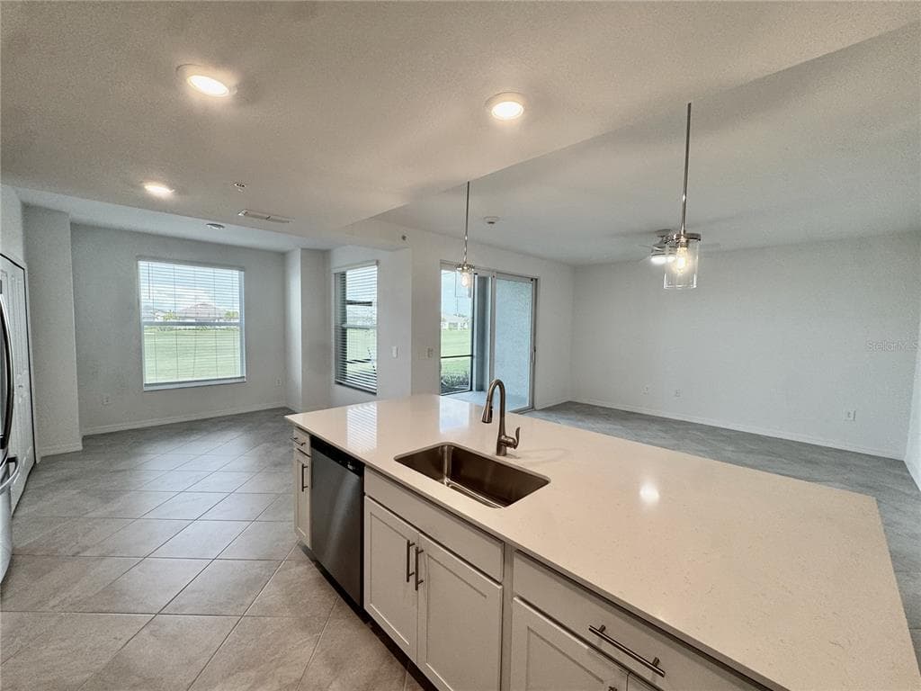 18923 SCALLOP LOOP # 105, LAKEWOOD RANCH, FL 34211 — zdjęcie 5