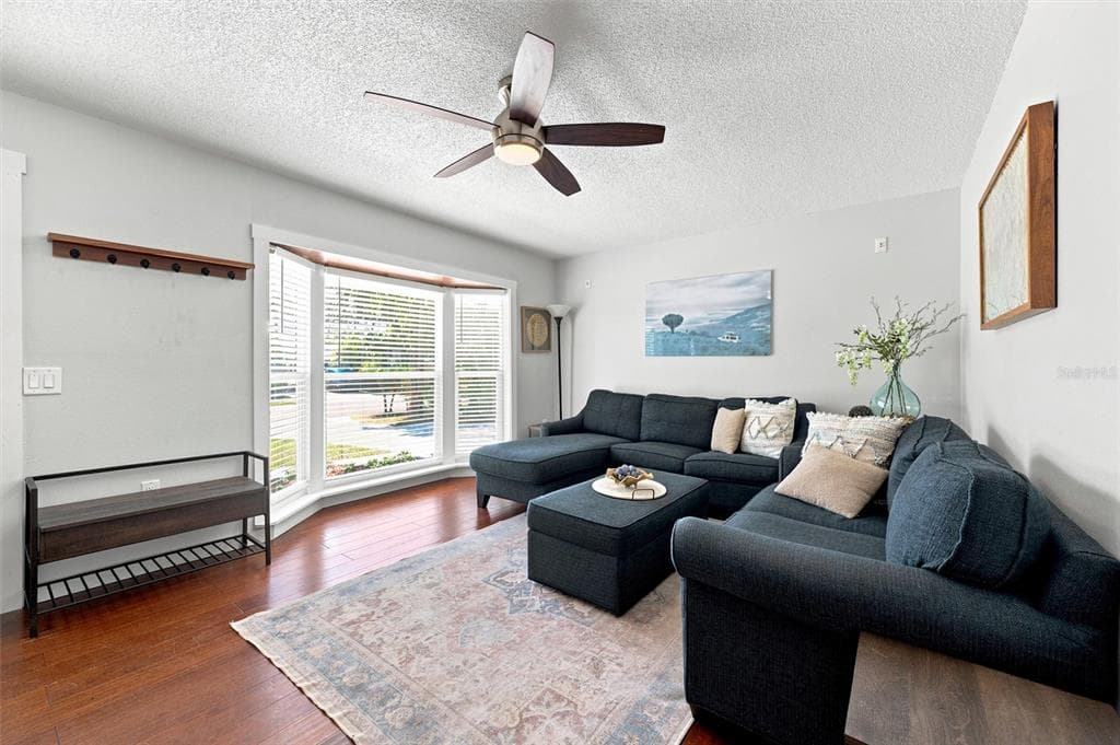 6230 CEDAR STREET NE, ST PETERSBURG, FL 33702 — zdjęcie 5