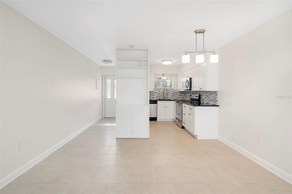 2155 WOOD STREET # A14, SARASOTA, FL 34237 — zdjęcie 5
