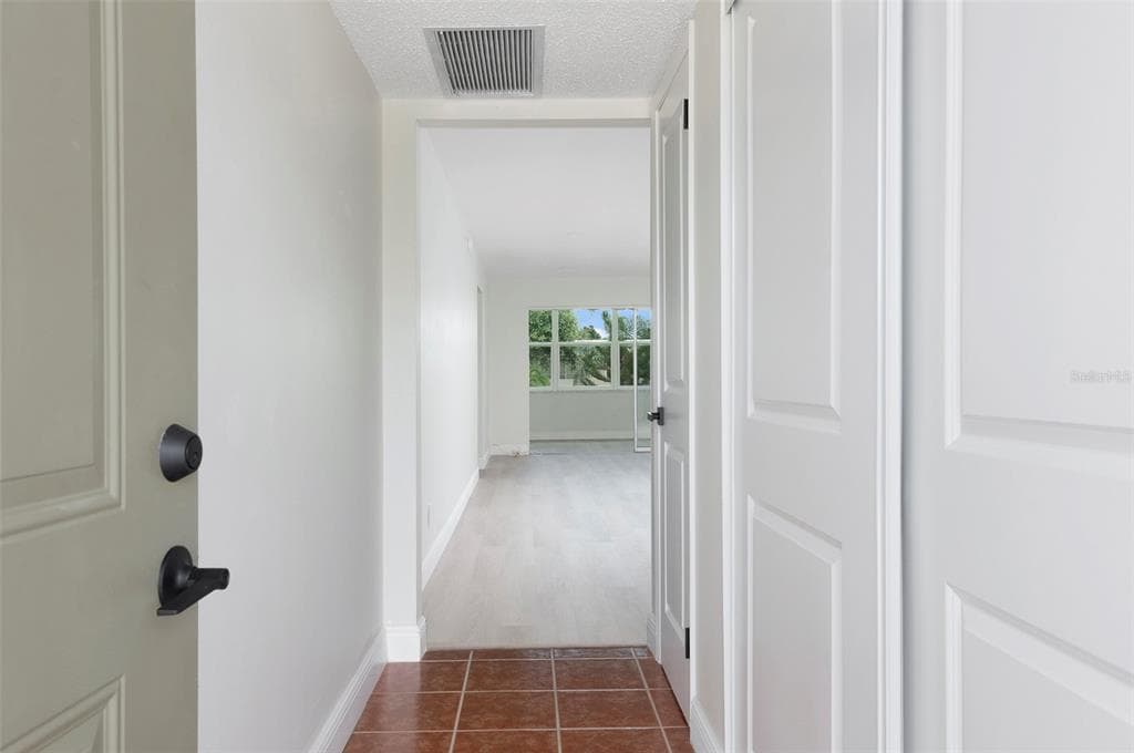 1225 58TH STREET N # 203A, ST PETERSBURG, FL 33710 — zdjęcie 4