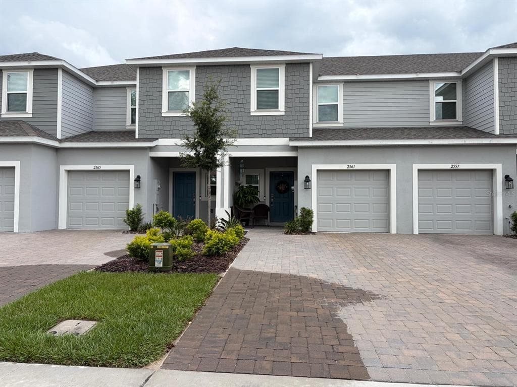 2561 PENGUIN BOULEVARD, DAVENPORT, FL 33837