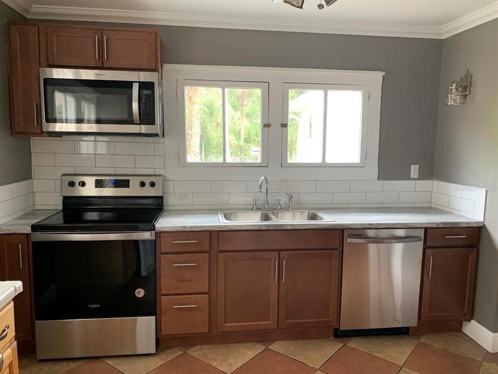 201 E VOORHIS AVENUE, DELAND, FL 32724 — zdjęcie 3