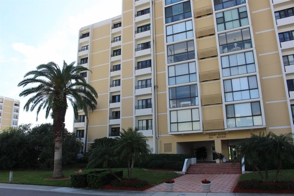 851 BAYWAY BOULEVARD # 101, CLEARWATER BEACH, FL 33767