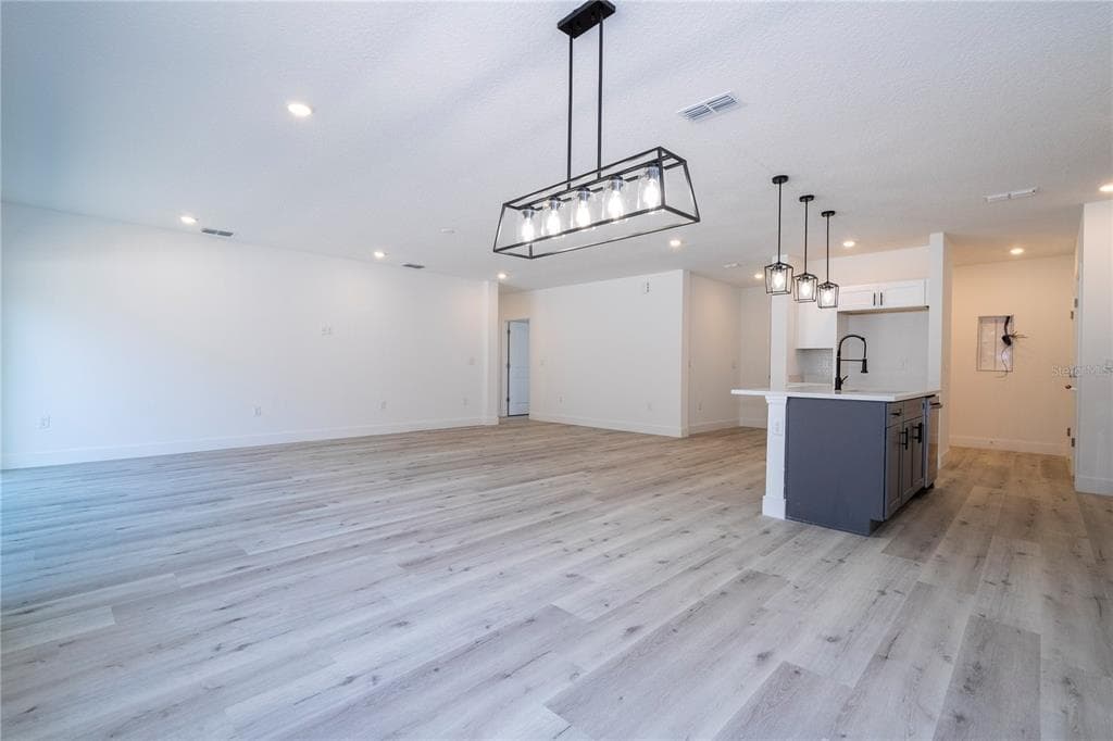 42065 TAMARAC STREET, EUSTIS, FL 32736 — zdjęcie 5