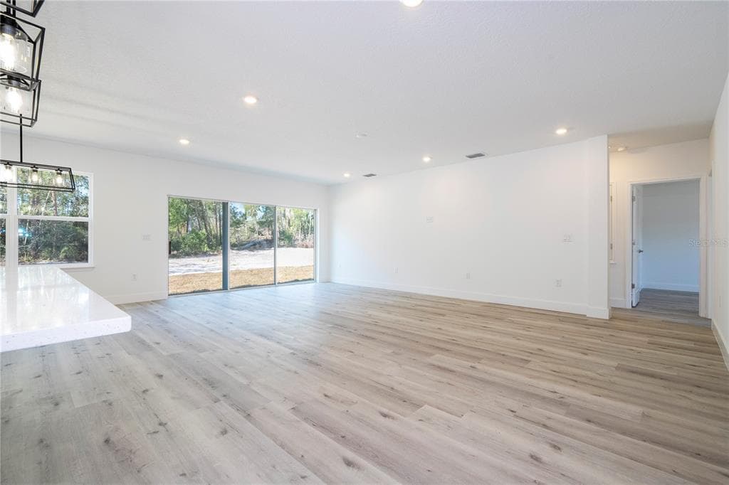 42065 TAMARAC STREET, EUSTIS, FL 32736 — zdjęcie 4