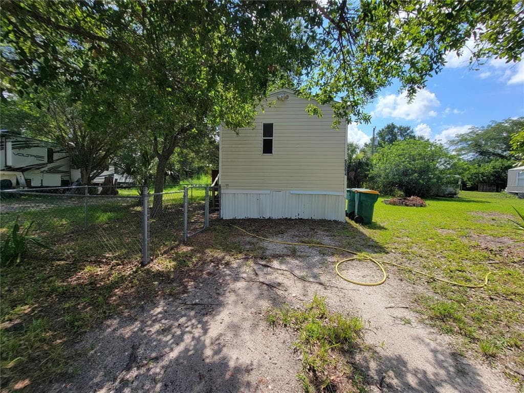 5504 WILSON DRIVE, PUNTA GORDA, FL 33982 — zdjęcie 2