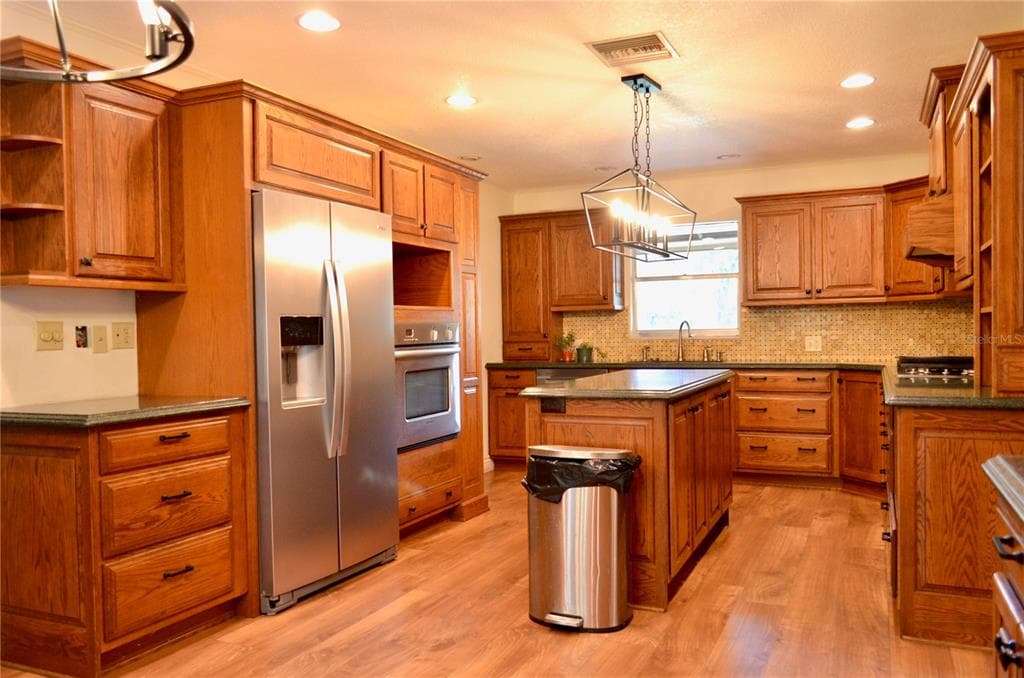 308 N SALISBURY AVENUE, DELAND, FL 32720 — zdjęcie 2