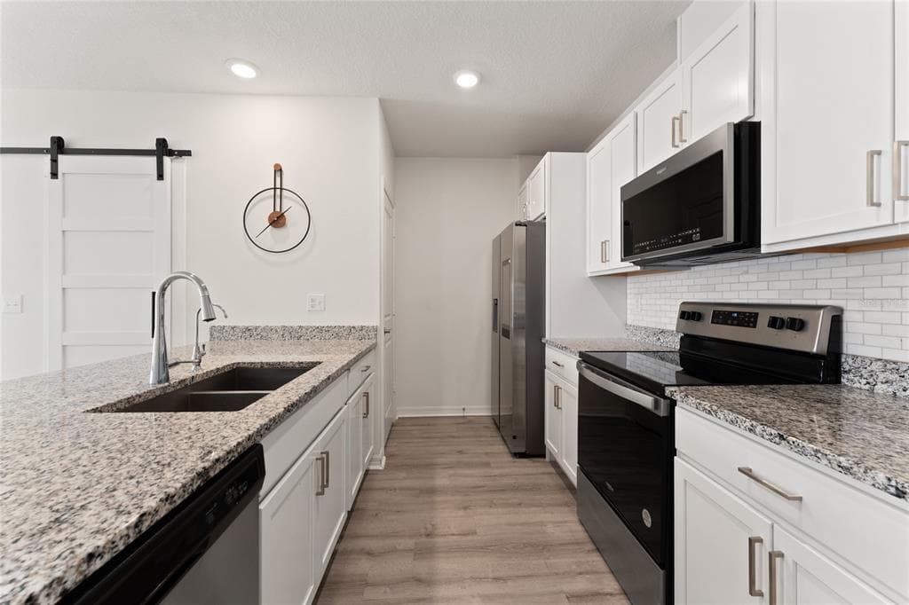 697 STONEY POINT CIRCLE, DAVENPORT, FL 33896 — zdjęcie 5