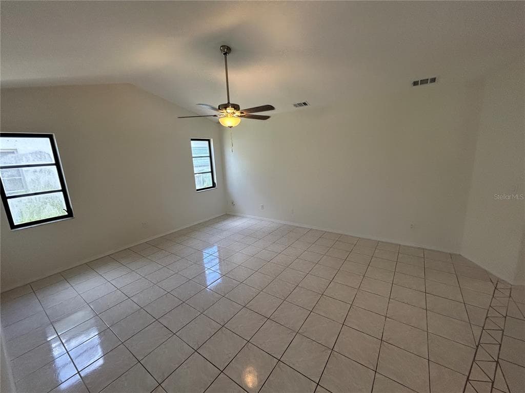 2093 RIO DE JANEIRO AVENUE, PUNTA GORDA, FL 33983 — zdjęcie 3