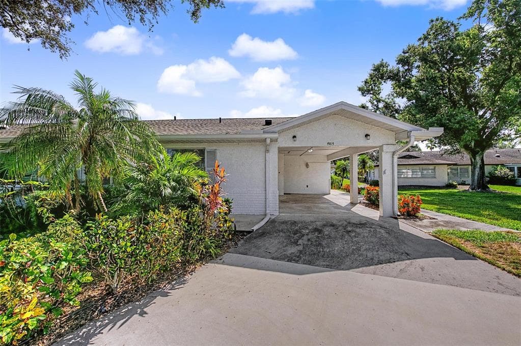 1905 HANSON COURT # 305, SUN CITY CENTER, FL 33573 — zdjęcie 2