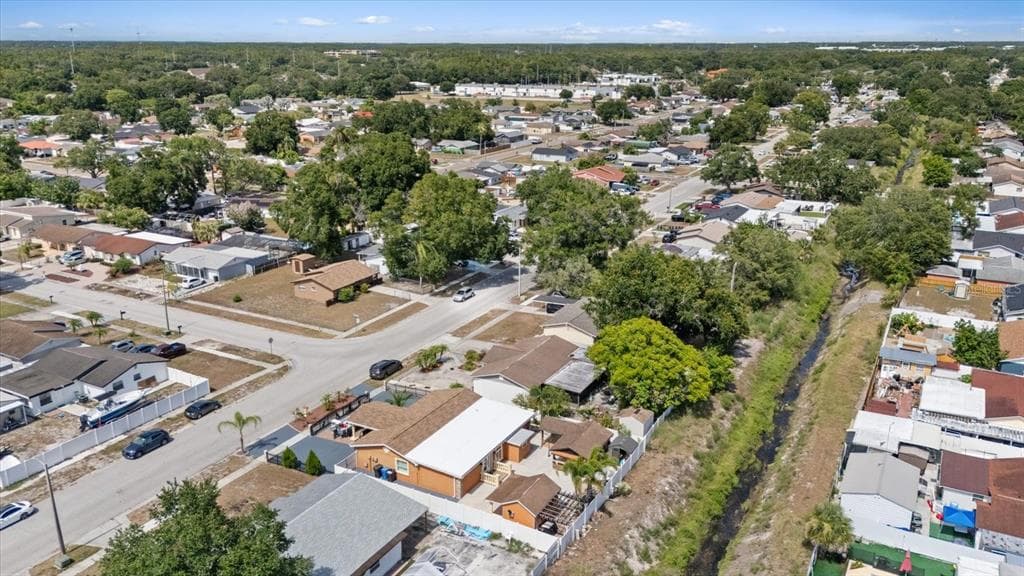 8318 DRYCREEK DRIVE, TAMPA, FL 33615 — zdjęcie 5