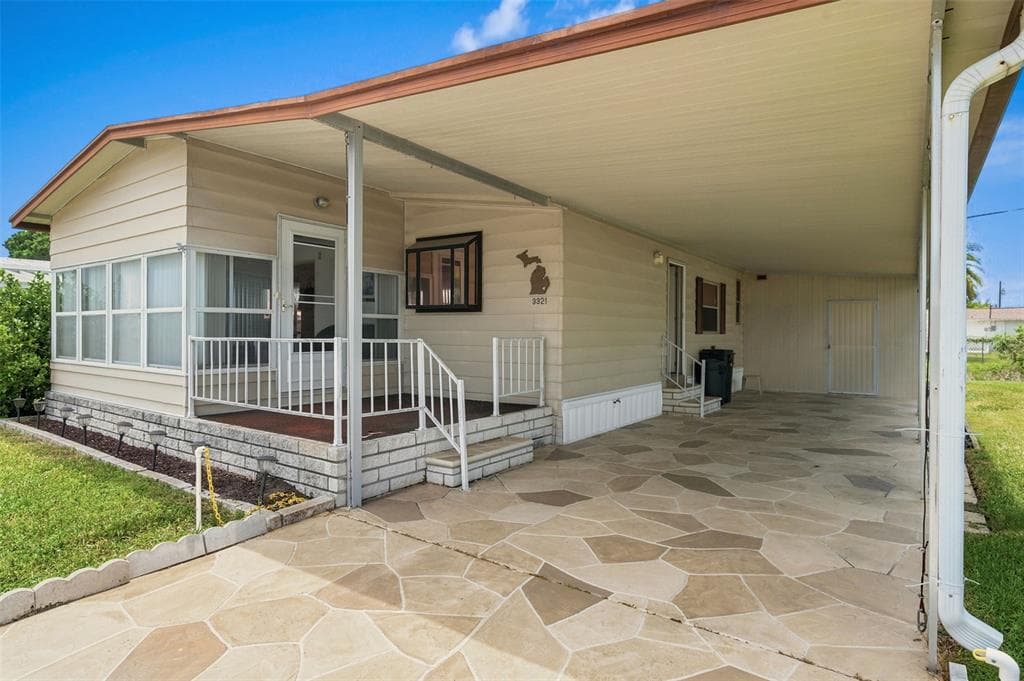 3321 CHATFORD DRIVE, HOLIDAY, FL 34690