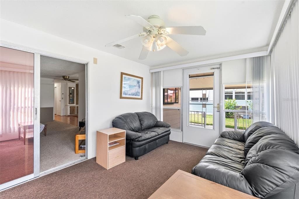 3321 CHATFORD DRIVE, HOLIDAY, FL 34690 — zdjęcie 4