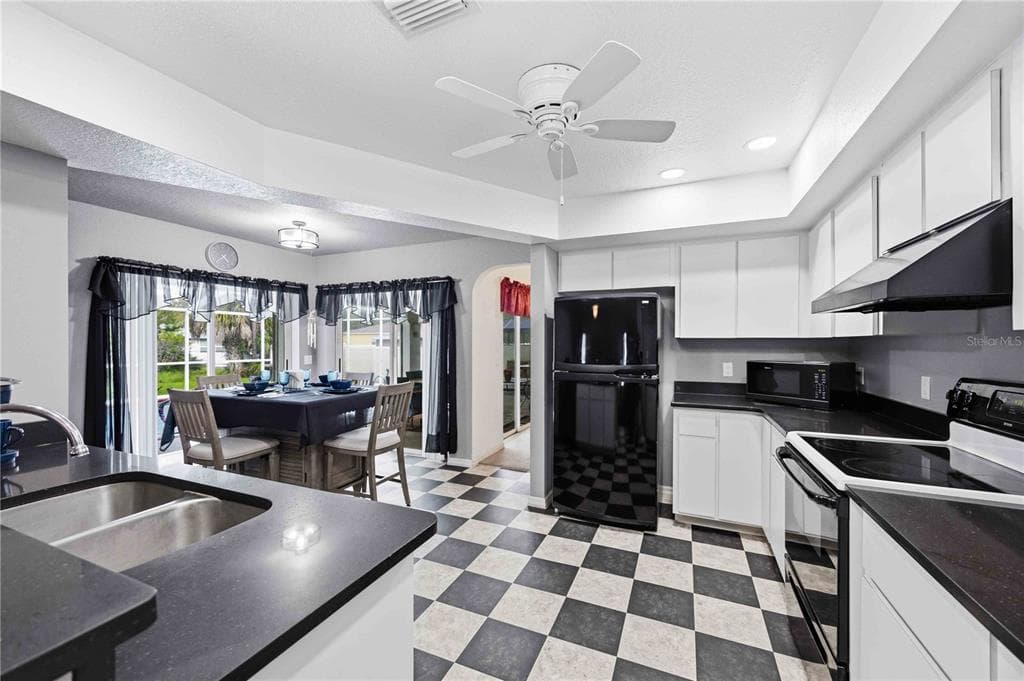 273 CICERO STREET NW, PORT CHARLOTTE, FL 33948 — zdjęcie 3