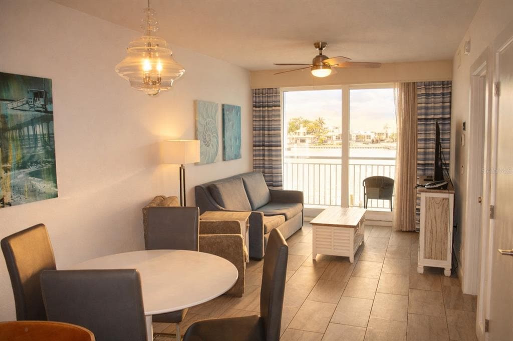 10091 GULF BOULEVARD # 202E, TREASURE ISLAND, FL 33706 — zdjęcie 3