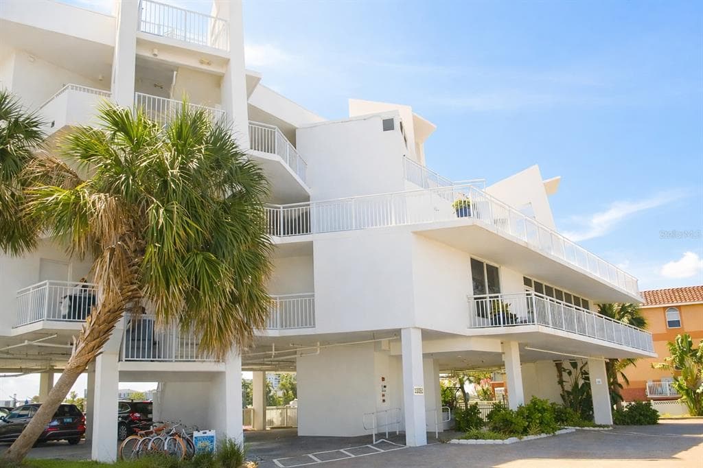 10091 GULF BOULEVARD # 203E, TREASURE ISLAND, FL 33706 — zdjęcie 2
