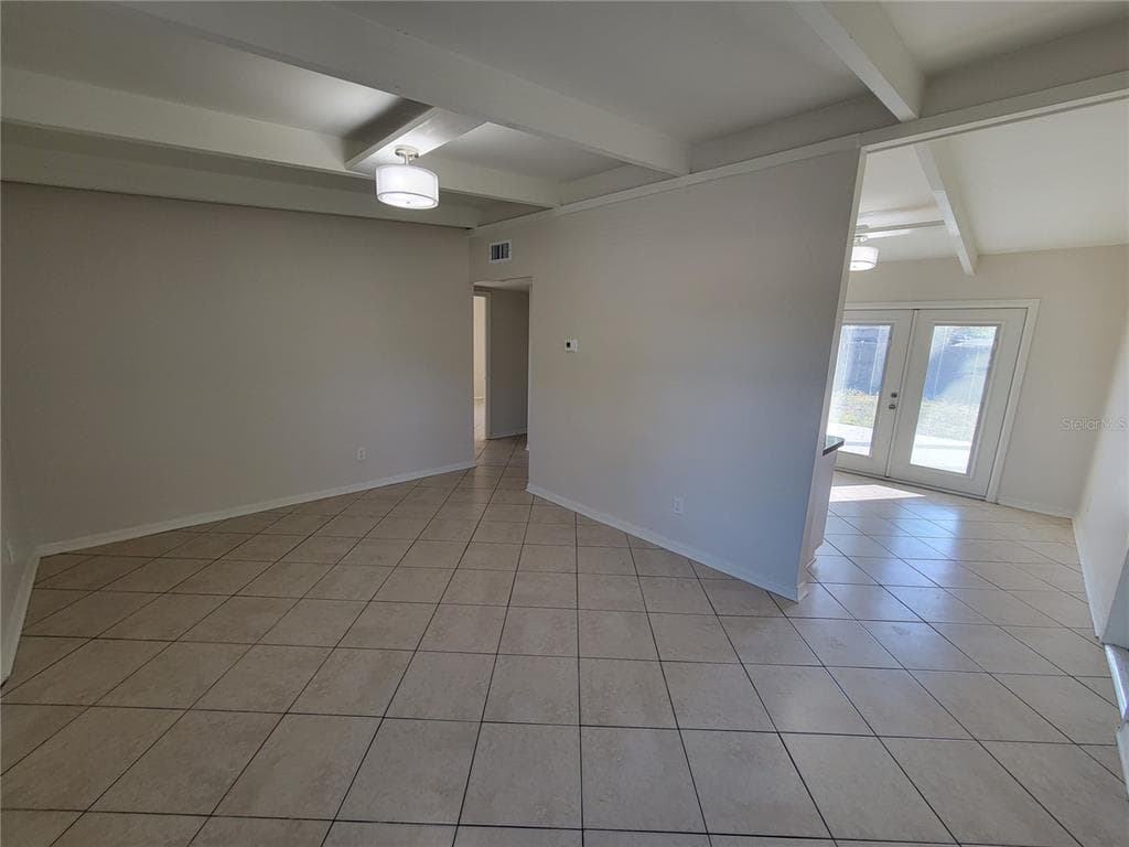 1212 WINDERMERE WAY, TAMPA, FL 33619 — zdjęcie 4