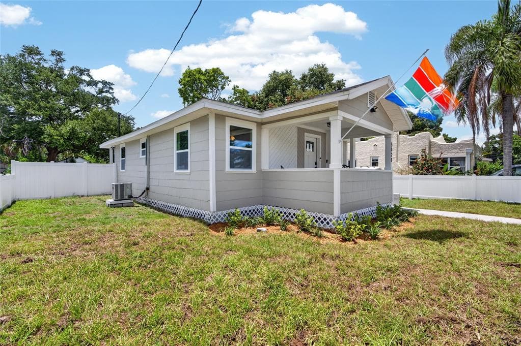 5020 22ND STREET N, ST PETERSBURG, FL 33714 — zdjęcie 4