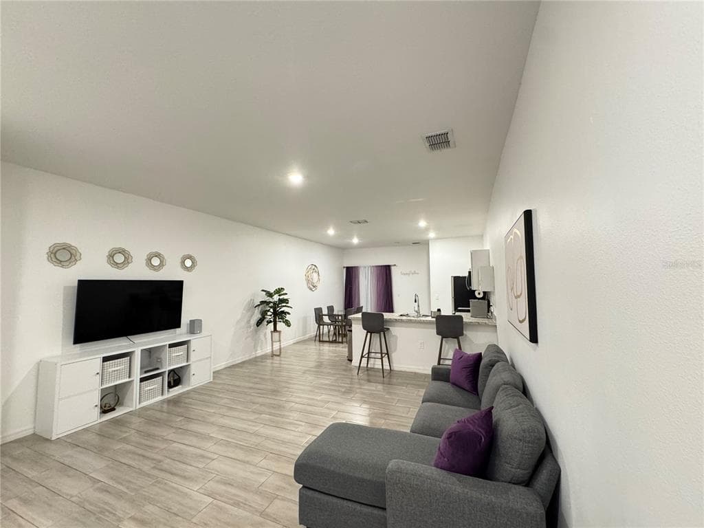 699 W KALEY STREET, ORLANDO, FL 32805 — zdjęcie 2