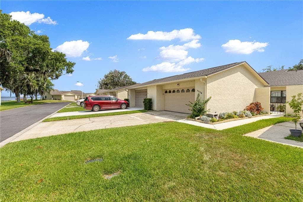 2226 CYPRESS COVE DRIVE # 2226, TAVARES, FL 32778 — zdjęcie 2