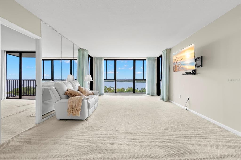 7100 SUNSHINE SKYWAY LANE S # 704, ST PETERSBURG, FL 33711 — zdjęcie 3