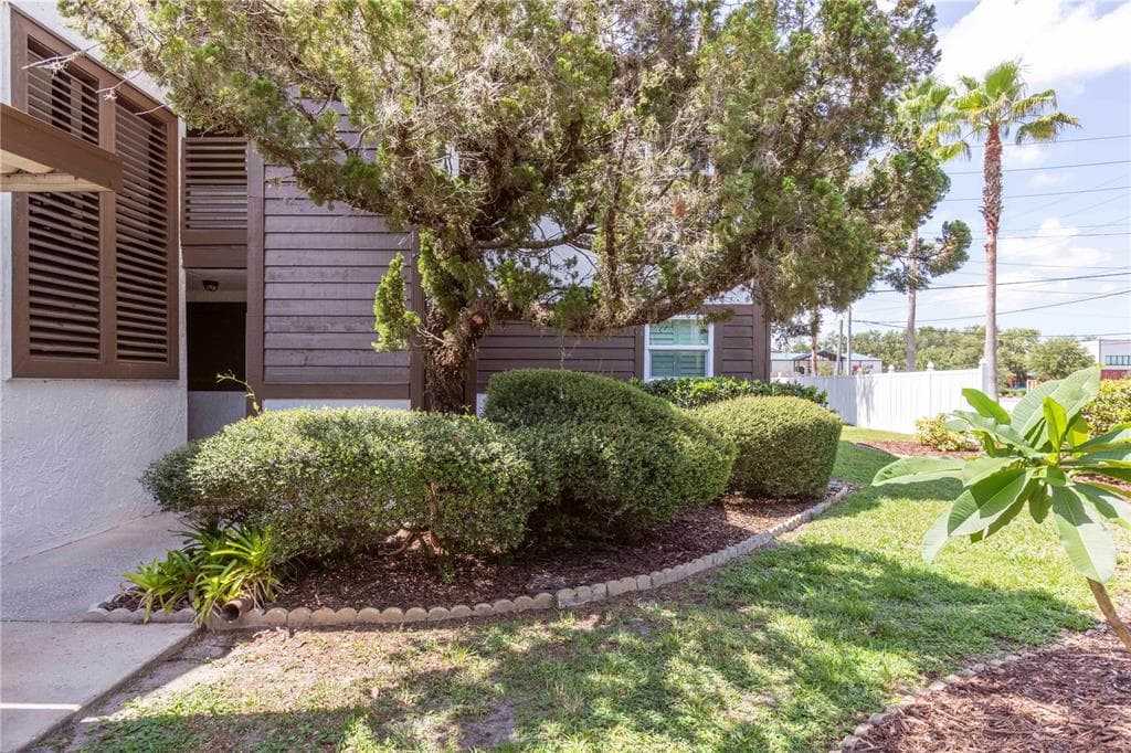 4008 PASSPORT LANE # 104, NEW PORT RICHEY, FL 34653 — zdjęcie 3