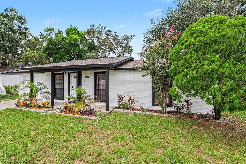 8253 GREENLEAF CIRCLE, TAMPA, FL 33615 — zdjęcie 2