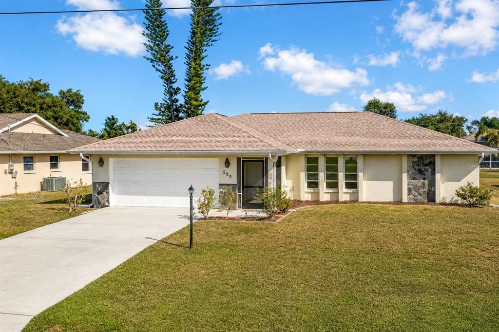 285 MARK TWAIN LANE, ROTONDA WEST, FL 33947