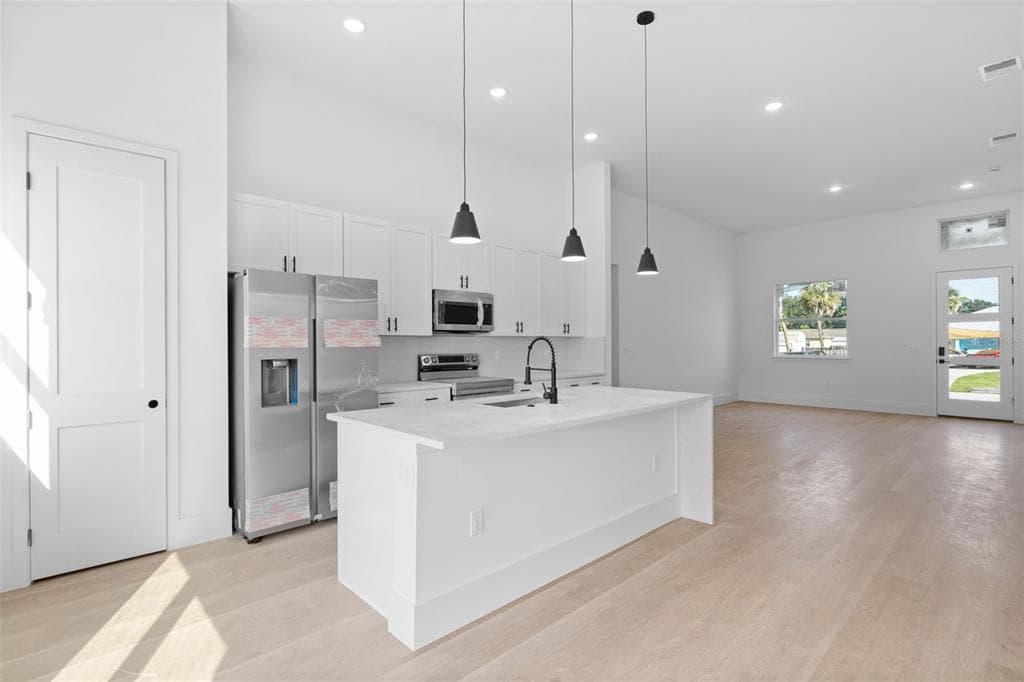 543 CHAMBER STREET NW, PORT CHARLOTTE, FL 33948 — zdjęcie 5