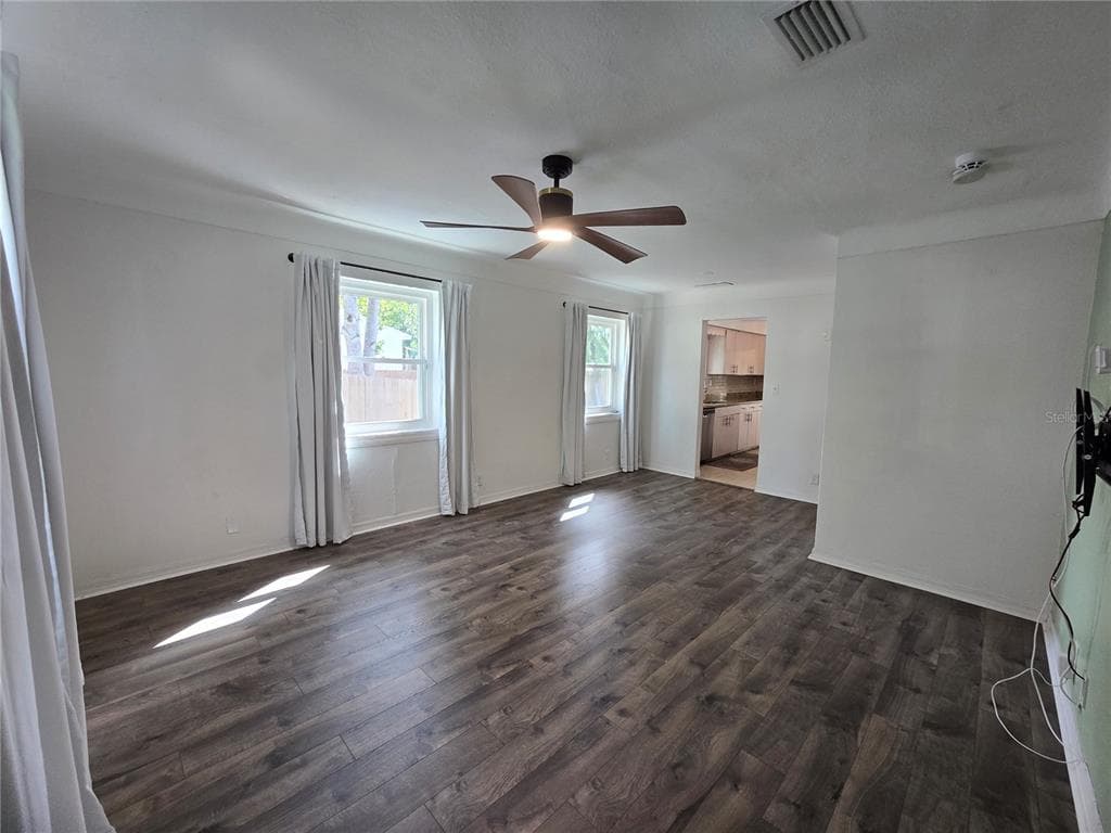 6001 CEDAR STREET NE, ST PETERSBURG, FL 33703 — zdjęcie 5