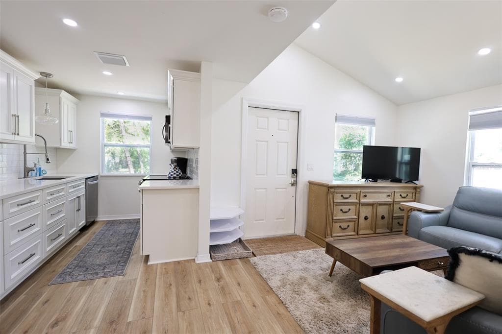 4501 70TH STREET N, ST PETERSBURG, FL 33709 — zdjęcie 5