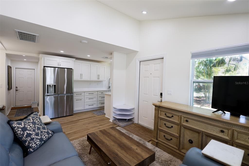 4501 70TH STREET N, ST PETERSBURG, FL 33709 — zdjęcie 4
