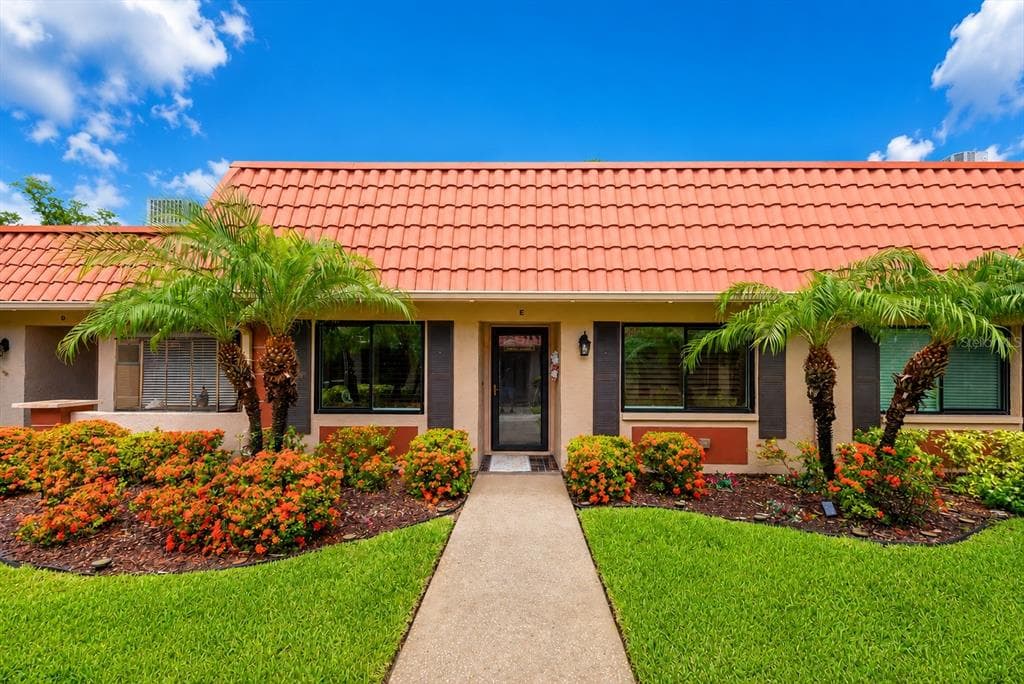 19029 US HIGHWAY 19 N # 13E, CLEARWATER, FL 33764