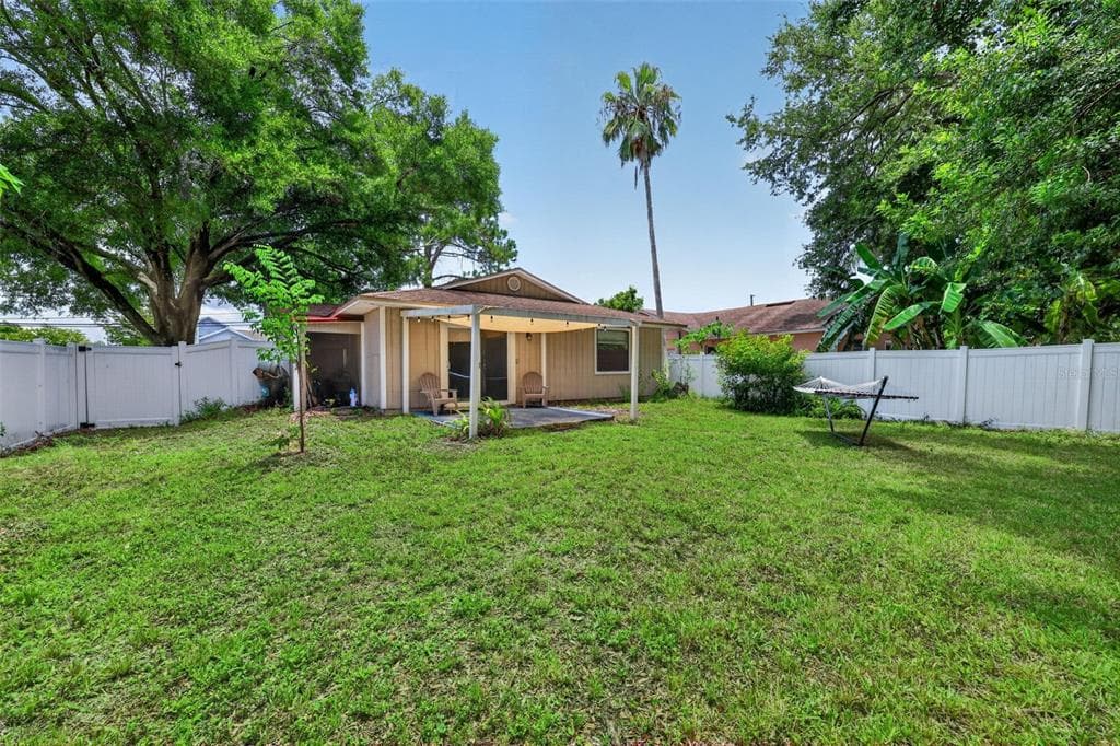 9 FRESHWATER DRIVE, PALM HARBOR, FL 34684 — zdjęcie 4
