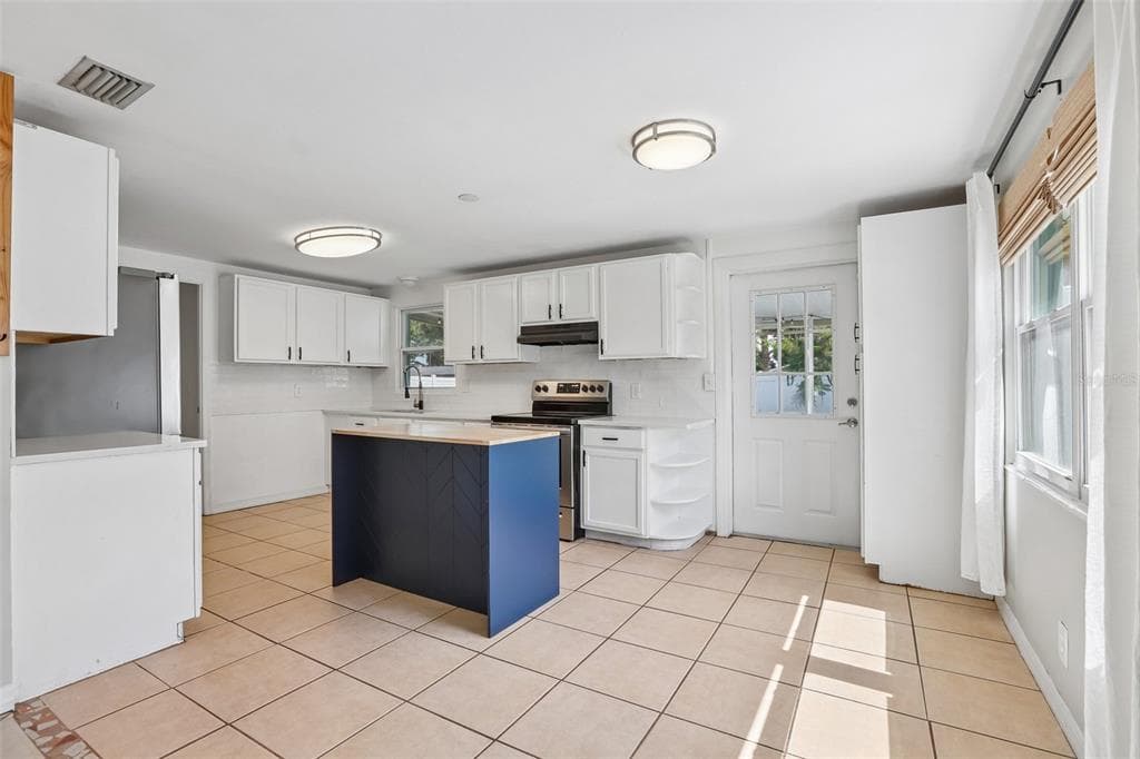 8090 68TH STREET N, PINELLAS PARK, FL 33781 — zdjęcie 4