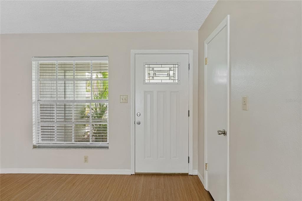 125 N RHODES STREET, MOUNT DORA, FL 32757 — zdjęcie 3
