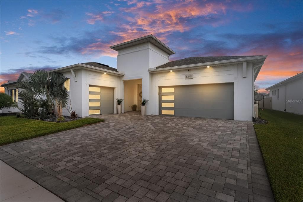 8249 IVY STARK BOULEVARD, WESLEY CHAPEL, FL 33545