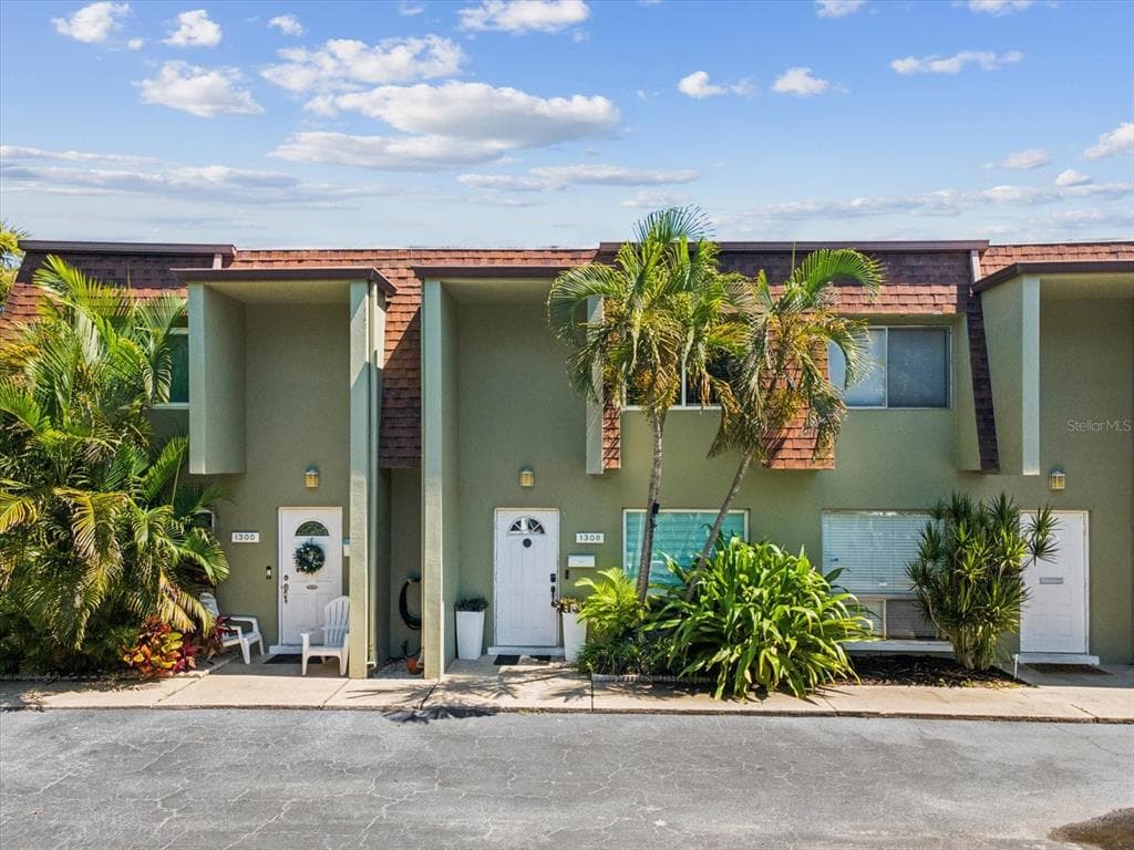 1308 70TH STREET N, ST PETERSBURG, FL 33710