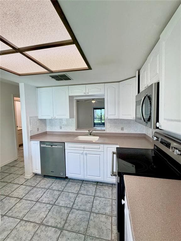 7632 BAYHILL COURT, NEW PORT RICHEY, FL 34654 — zdjęcie 5