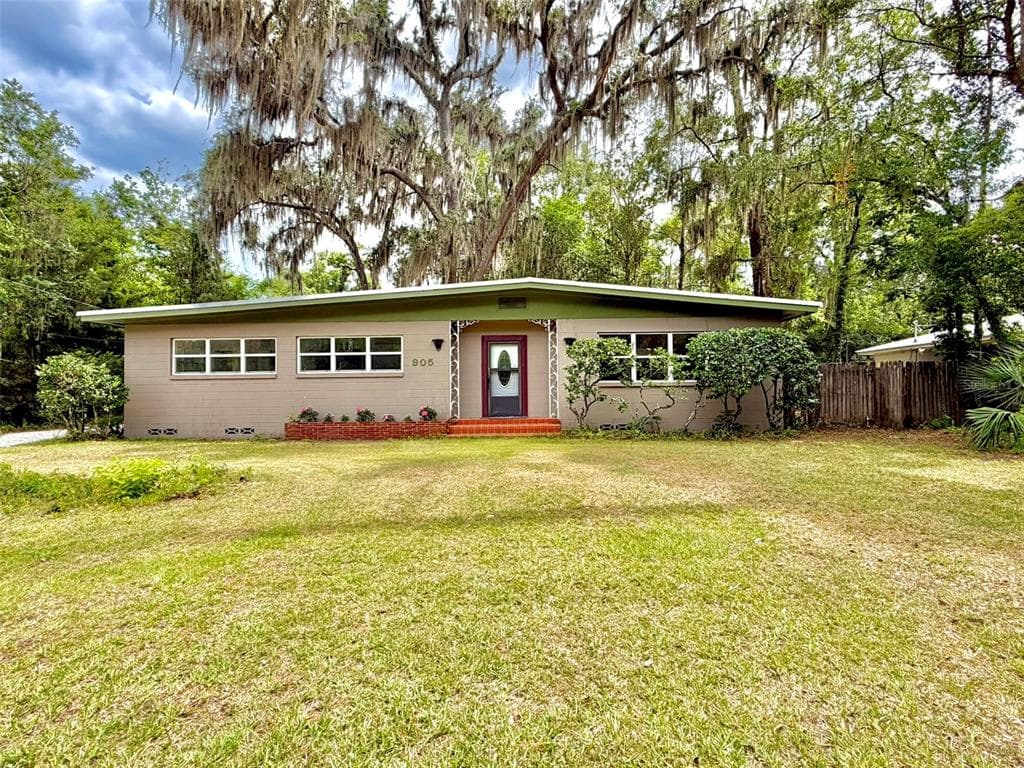 905 NW 36TH AVENUE, GAINESVILLE, FL 32609