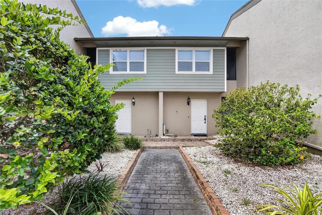 1028 APOLLO BEACH BOULEVARD # 11, APOLLO BEACH, FL 33572
