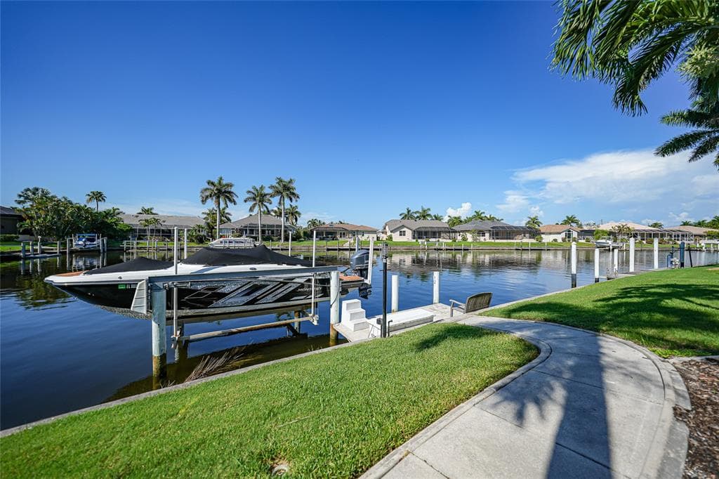 523 SAINT GIRONS COURT, PUNTA GORDA, FL 33950 — zdjęcie 4