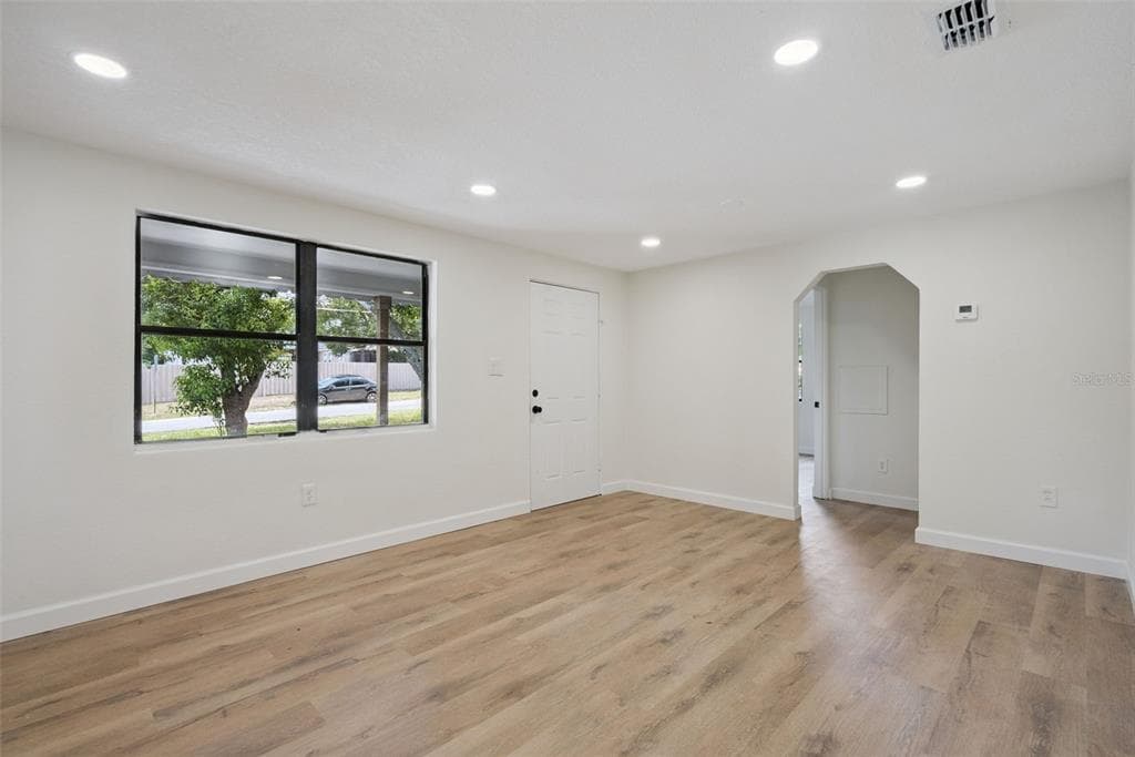 137 LUCERNE DRIVE, DEBARY, FL 32713 — zdjęcie 5