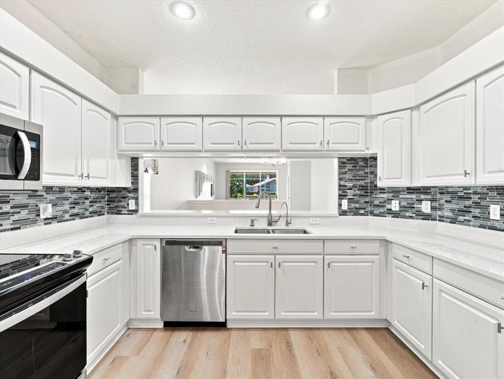 1333 LINDENWOOD DRIVE, TARPON SPRINGS, FL 34688 — zdjęcie 2