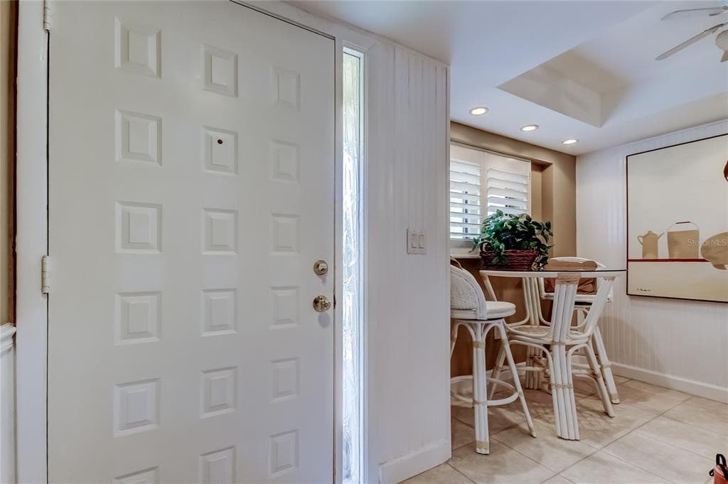 9450 HARBOR GREENS WAY # 301, SEMINOLE, FL 33776 — zdjęcie 3