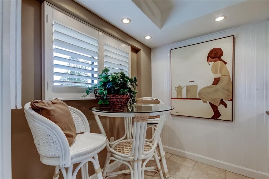 9450 HARBOR GREENS WAY # 301, SEMINOLE, FL 33776 — zdjęcie 5