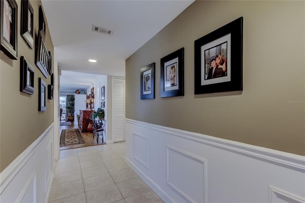 9450 HARBOR GREENS WAY # 301, SEMINOLE, FL 33776 — zdjęcie 4