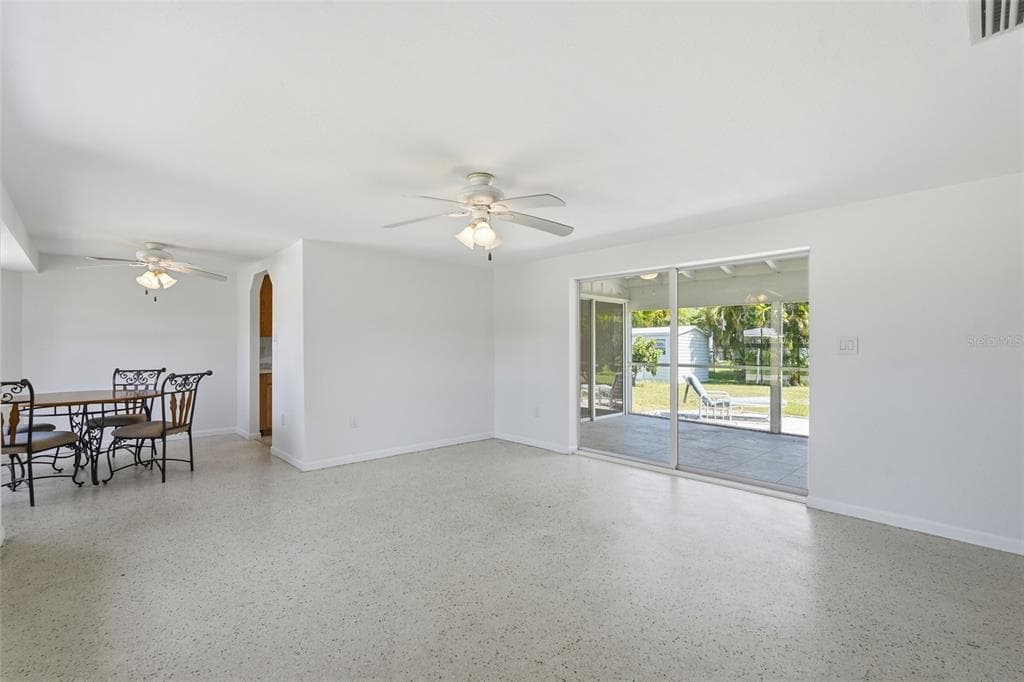 700 DOLPHIN PARKWAY, PUNTA GORDA, FL 33950 — zdjęcie 4
