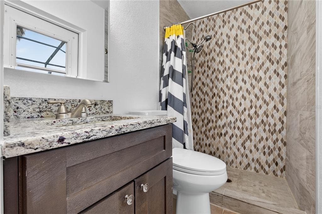 5010 STOLLS AVENUE, TAMPA, FL 33615 — zdjęcie 5